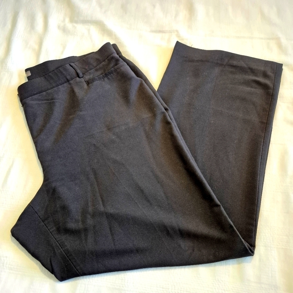Addition Elle women's size 20 black dress pants, have stretch EUC